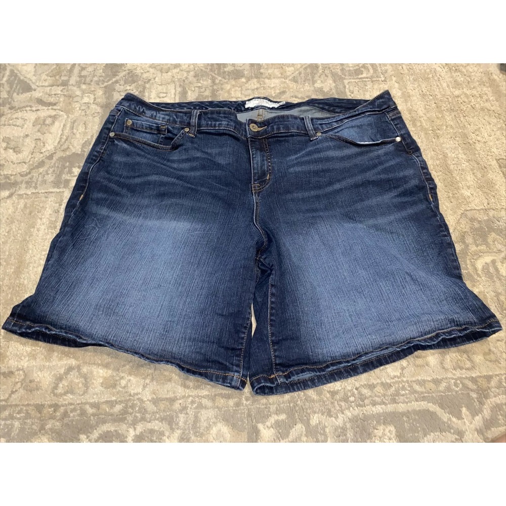 TORRID Womens Denim Jean Shorts Plus Size‎ 26 Stretch First at Fit Blue